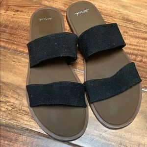 Sanuk black yoga gora gora sandals size 8